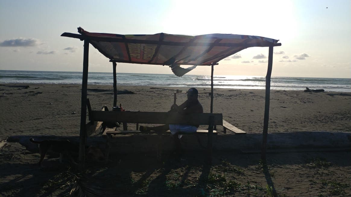 Kiosko en la playa la barra de buenaventura 